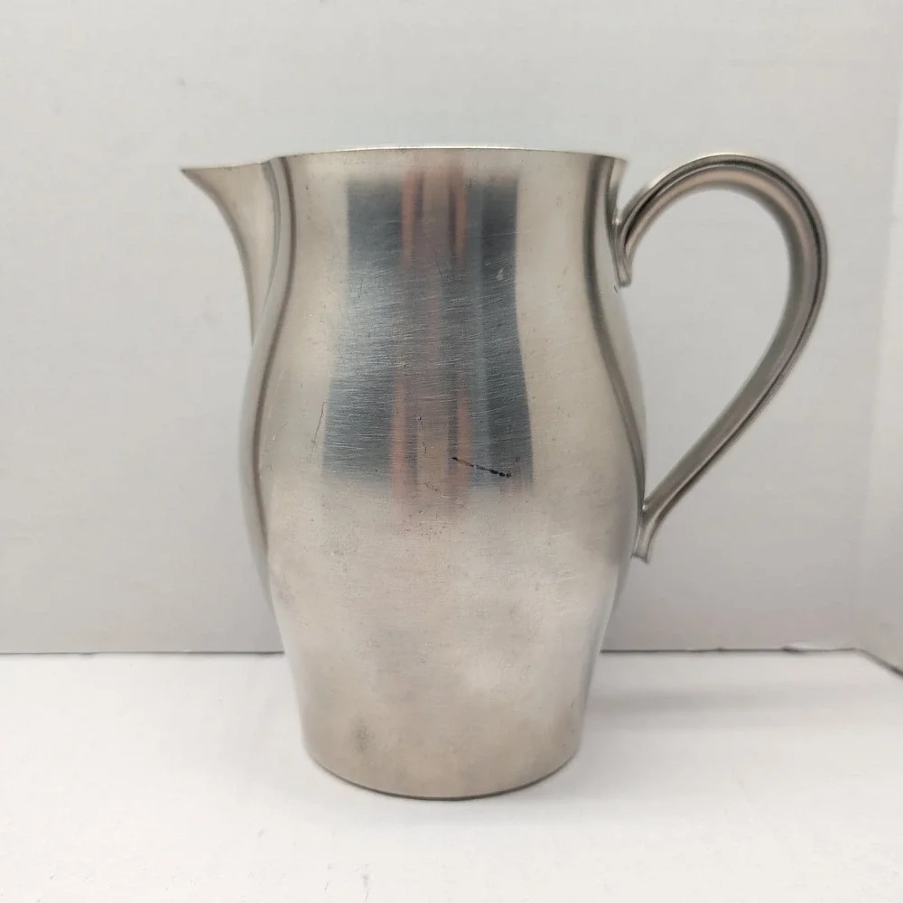 International Pewter Pitcher Vintage Silver Tone Metal Water Creamer Jug 6